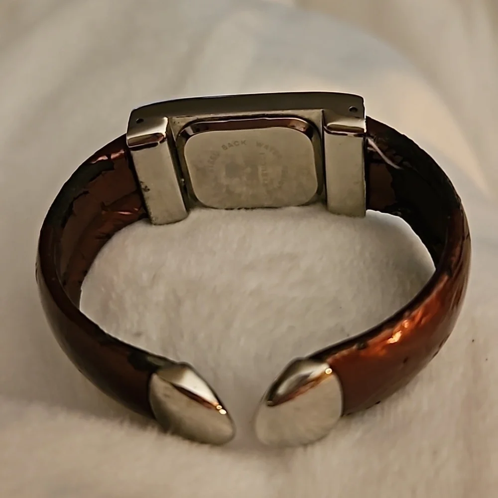 3/$30 VTG VERUCCI 1990s Bracelet Watch